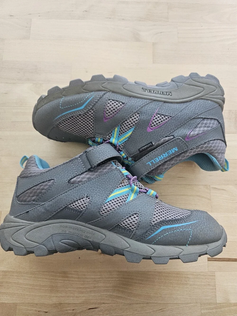 Merrell hilltop mid